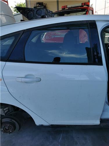 puerta trasera derecha ford focus berlina cb8