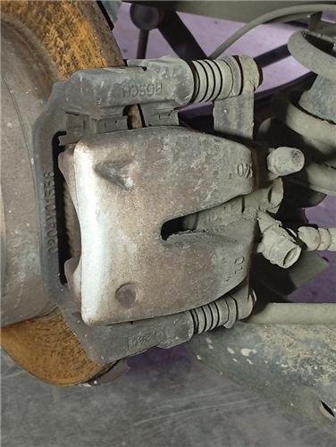 pinza freno trasero derecha toyota avensis be