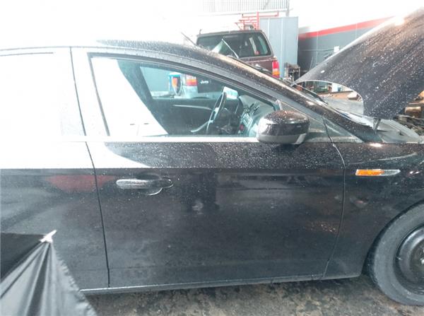 puerta delantera derecha ford mondeo iv sedan