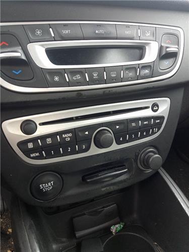 radio cd renault megane iii sport tourer 2009