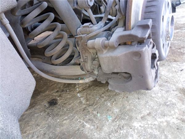pinza freno trasero derecha mercedes benz cla