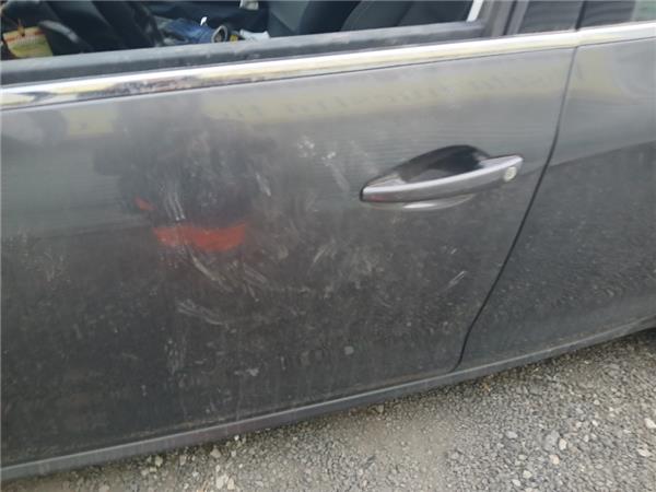 puerta delantera izquierda peugeot 208 012012