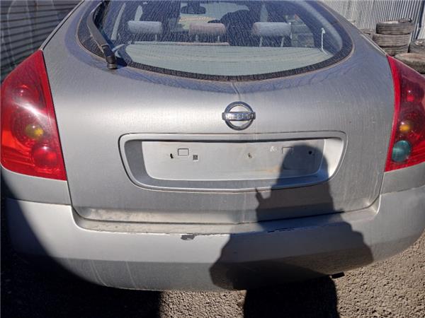porton trasero nissan primera berlina p12 122