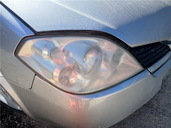 faro delantero derecho nissan primera berlina