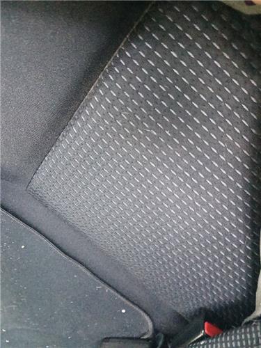 asientos traseros izquierdo peugeot 208 01201