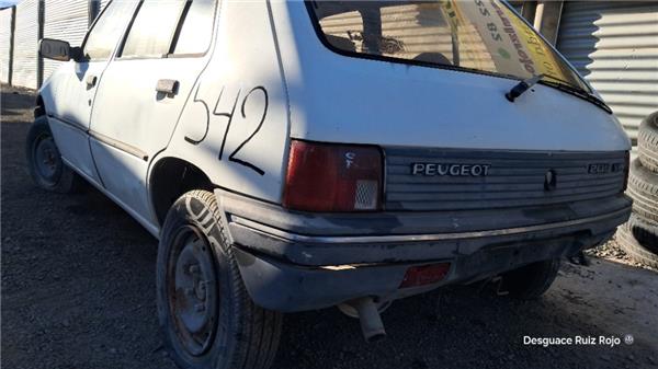 paragolpes trasero peugeot 205 berlina 021983
