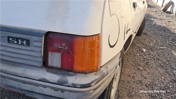 piloto trasero derecho peugeot 205 berlina 02