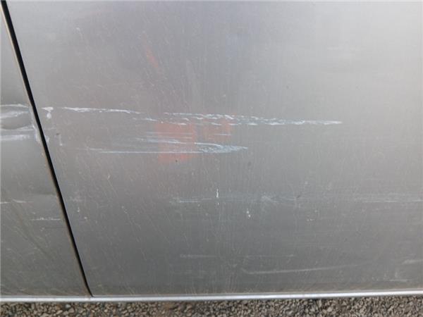 puerta delantera derecha nissan primera berli