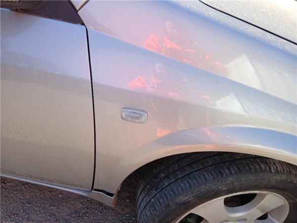 aleta delantera derecha nissan primera berlin