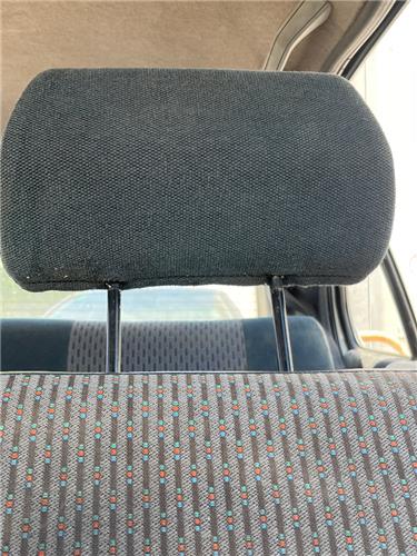 reposacabezas asiento delantero izquierdo peu