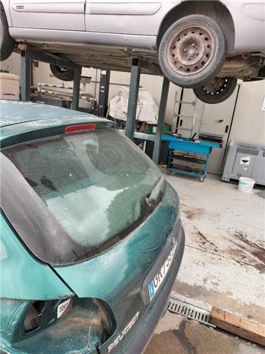 porton trasero peugeot 206 1998 19 d