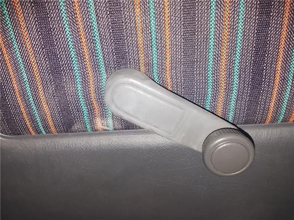 manilla elevalunas trasera derecha peugeot 30