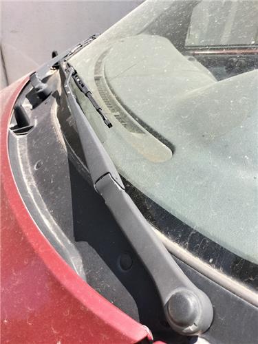 brazo limpiaparabrisas delantero izquierdo ni