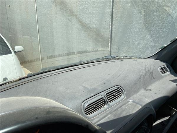 salpicadero nissan serena c23m 071992 23 lx