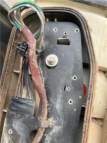 piloto trasero derecho peugeot 505 berlina 05