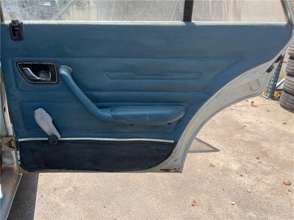 guarnecido puerta trasera derecha peugeot 505