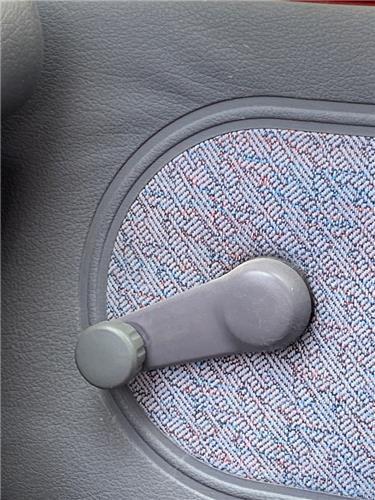 mando elevalunas delantero derecho nissan ser