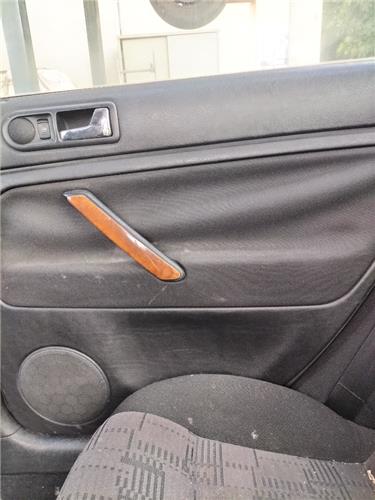 guarnecido puerta trasera derecha volkswagen