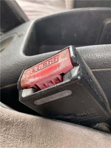 anclaje cinturon delantero izquierdo citroen