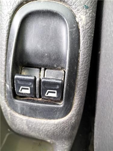 mando elevalunas delantero derecho peugeot 20
