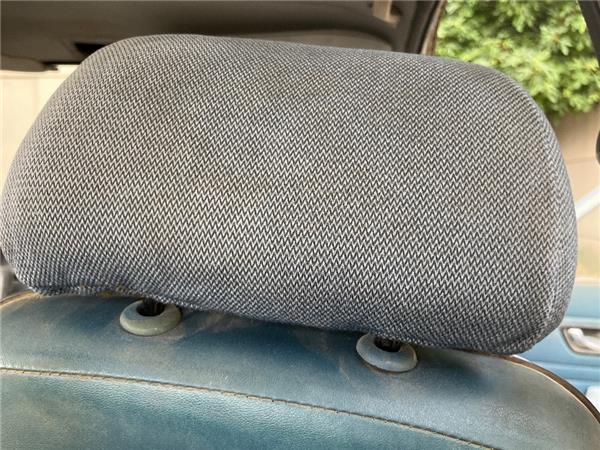 reposacabezas asiento delantero derecho peuge