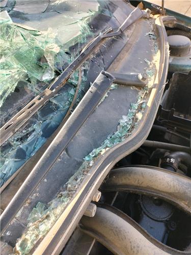 brazo limpiaparabrisas delantero derecho peug