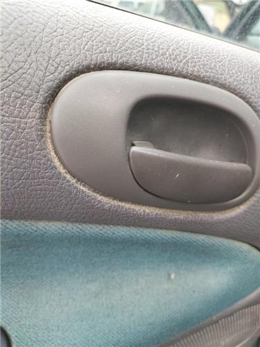 manilla interior puerta delantera izquierda p