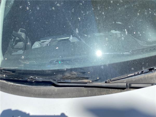 brazo limpiaparabrisas delantero derecho volk