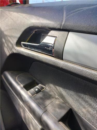 manilla interior puerta delantera derecha ope