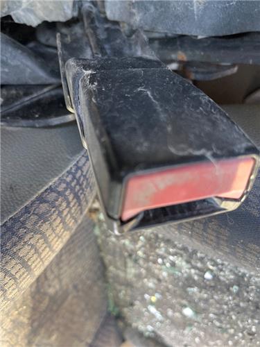 anclaje cinturon delantero derecho renault ka