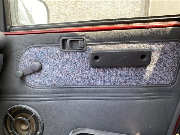 guarnecido puerta delantera derecha nissan se