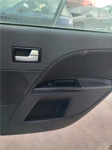 guarnecido puerta trasera derecha ford mondeo