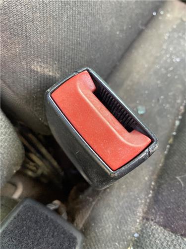 anclaje cinturon trasero central opel astra h