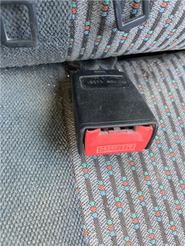 anclaje cinturon trasero izquierdo peugeot 30