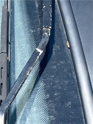 brazo limpiaparabrisas delantero derecho peug