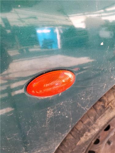 piloto intermitente lateral delantero derecho