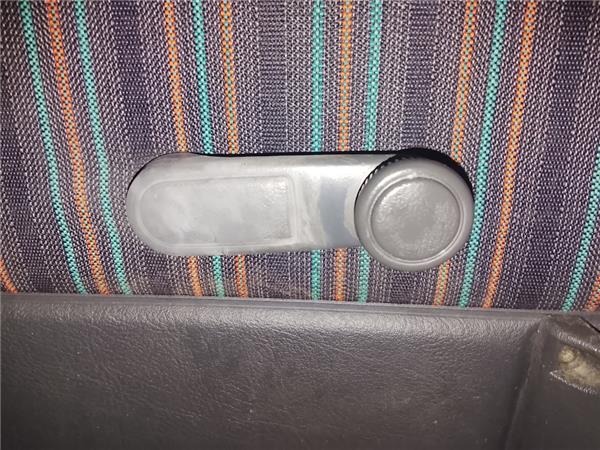 manilla elevalunas delantero derecho peugeot