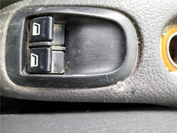 mando elevalunas delantero izquierdo peugeot