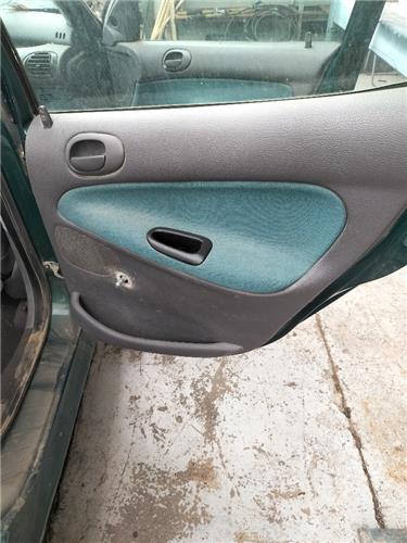 guarnecido puerta trasera derecha peugeot 206