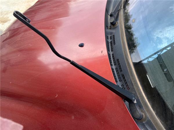 brazo limpiaparabrisas delantero izquierdo ci