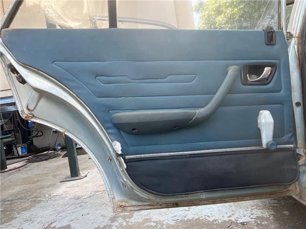 guarnecido puerta trasera izquierda peugeot 5