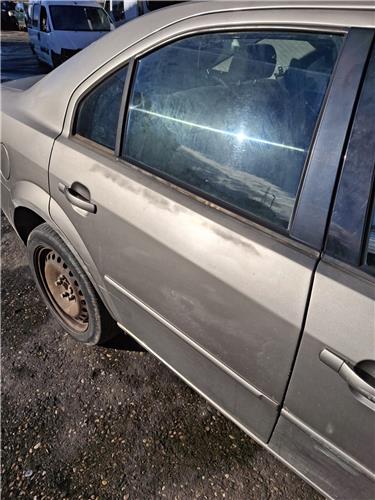 puerta trasera derecha ford mondeo iii sedan