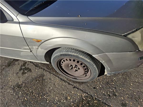 aleta delantera derecha ford mondeo iii sedan