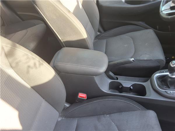 reposabrazos hyundai i30 pd 2017 10 klass 10