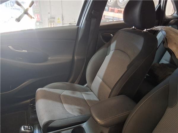 asiento delantero derecho hyundai i30 pd 2017
