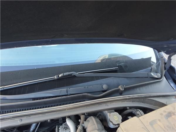 brazo limpiaparabrisas delantero izquierdo hy