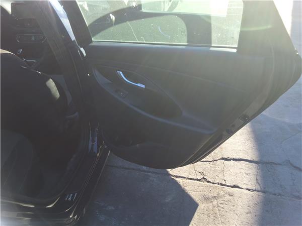 guarnecido puerta trasera derecha hyundai i30