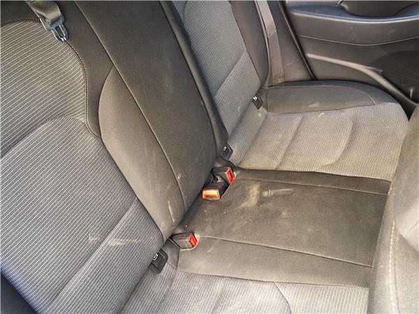 anclaje cinturon trasero izquierdo hyundai i3