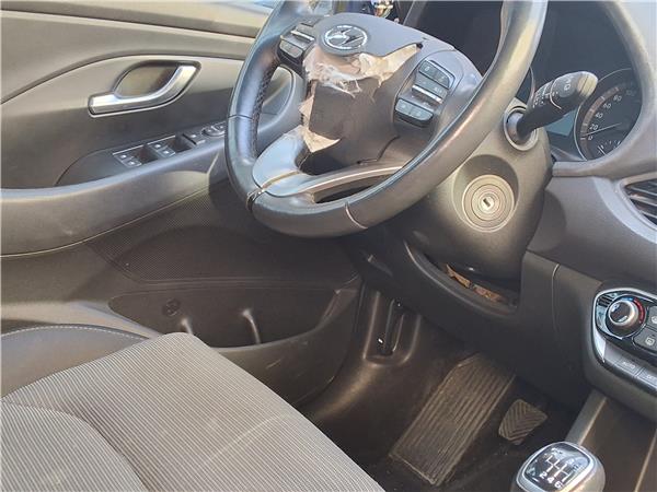 carcasa bajo volante hyundai i30 pd 2017 10
