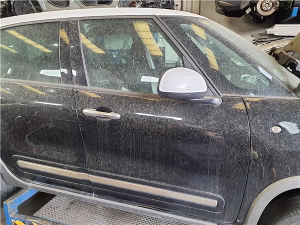 puerta delantera derecha fiat 500l 330 2012